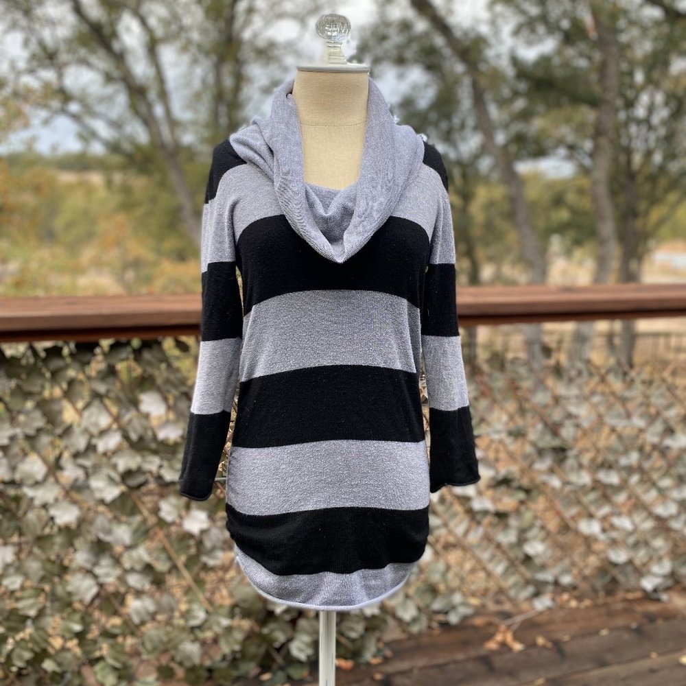 Hooked Up by I.O.T, Small, Grey and black, Long Sweater
